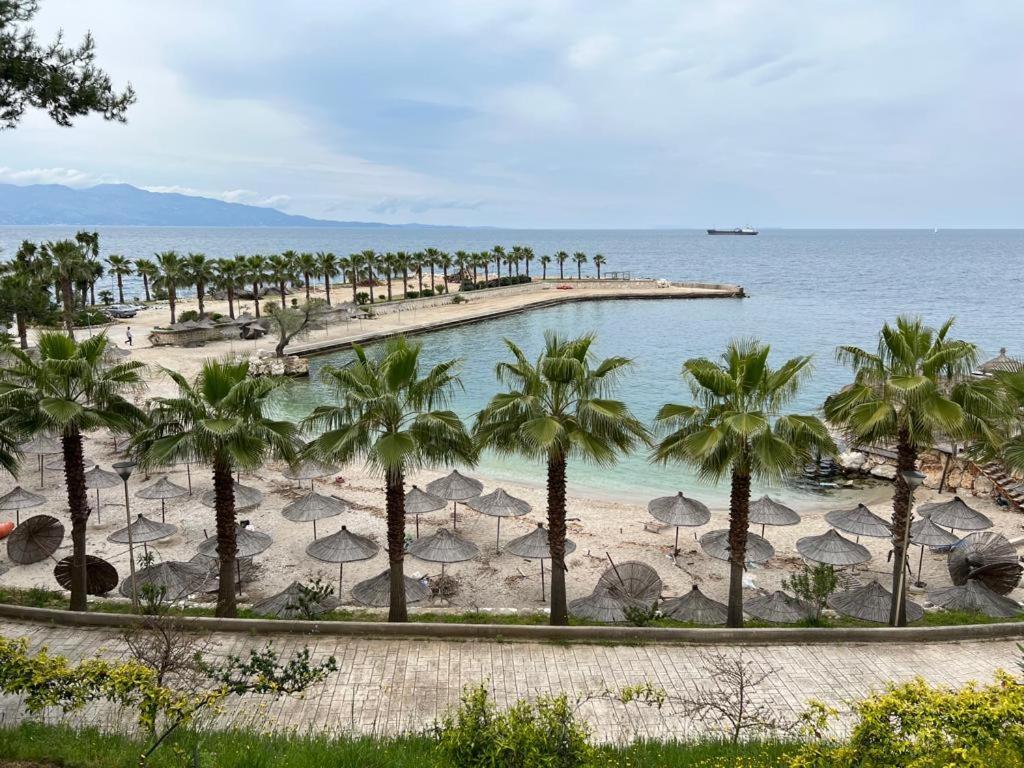 White Sidesea View Apartment Sarande Exterior photo